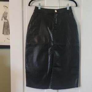 NWOT Lilly Pulitzer. Coated Denim Midi Skirt